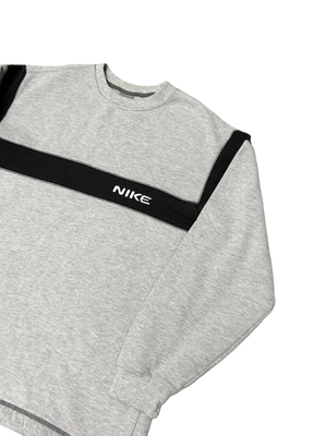 Nike Vintage Embroidered Sweatshirt L