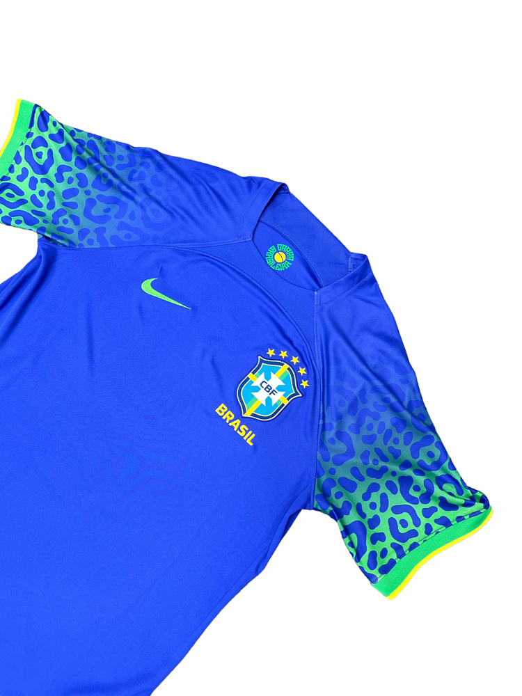 
                
                    Load image into Gallery viewer, Nike Brasil 22/23 Away Shirt M
                
            