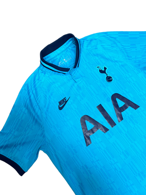 
                
                    Load image into Gallery viewer, 2019 Tottenham Hotspur Away Shirt M
                
            