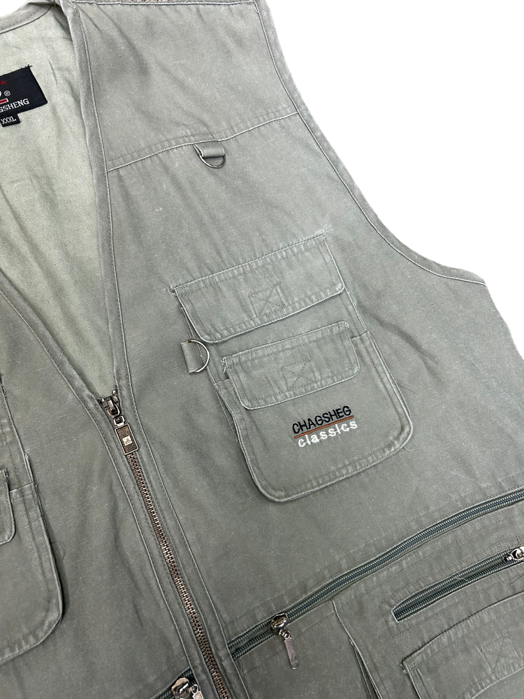 
                
                    Load image into Gallery viewer, Utility Vintage Fisherman Vest XXXL
                
            