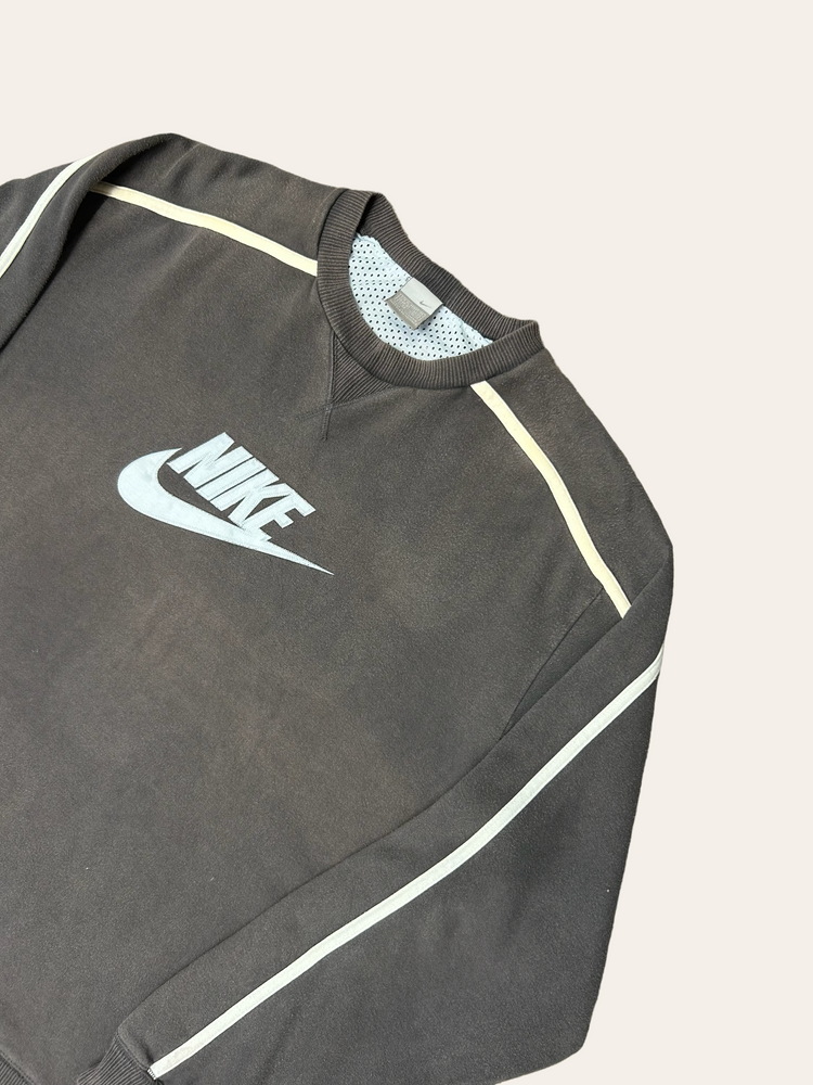 
                
                    Load image into Gallery viewer, Nike Y2K Crewneck Sweatshirt XL
                
            